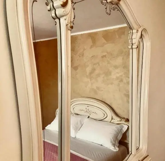 اتاق استاندارد با وان آب گرم, B&b Red Village