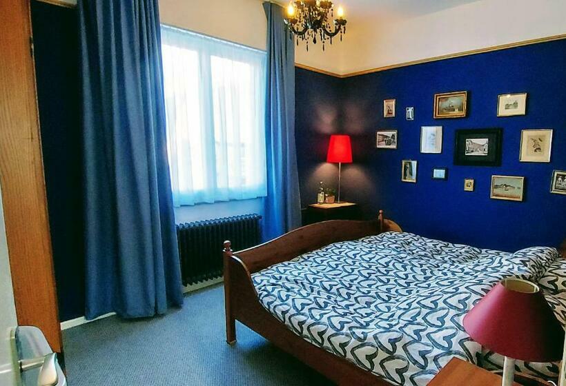 Номер Стандарт, Hostel Burg Hausen