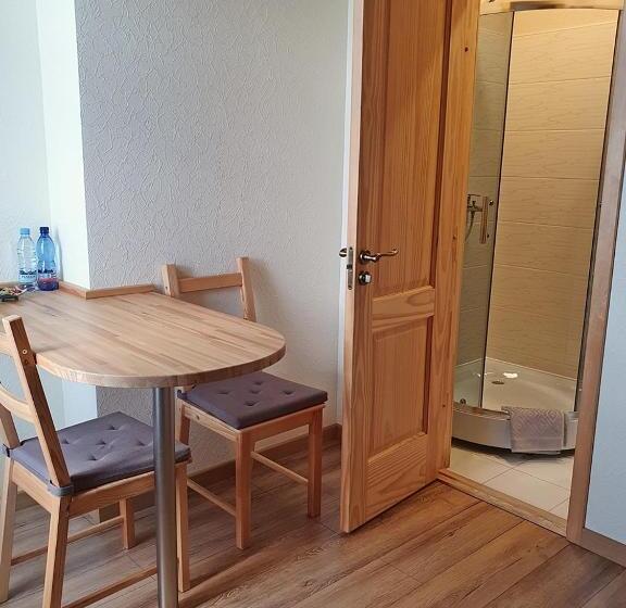 اتاق استاندارد, Priedes