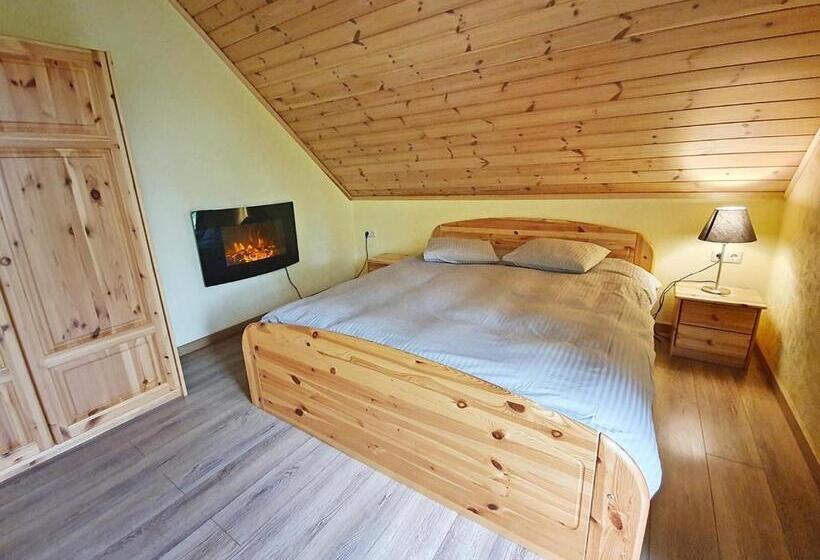 اتاق استاندارد با بالکن, Priedes