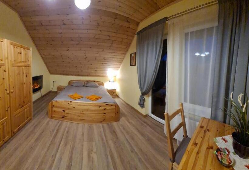 اتاق استاندارد با بالکن, Priedes