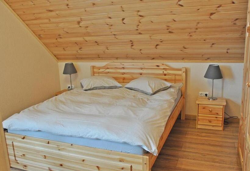 اتاق استاندارد, Priedes