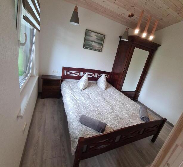 خانه 3 خوابه, Priedes