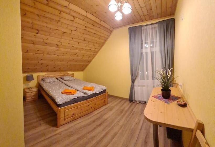 خانه 1 خوابه, Priedes