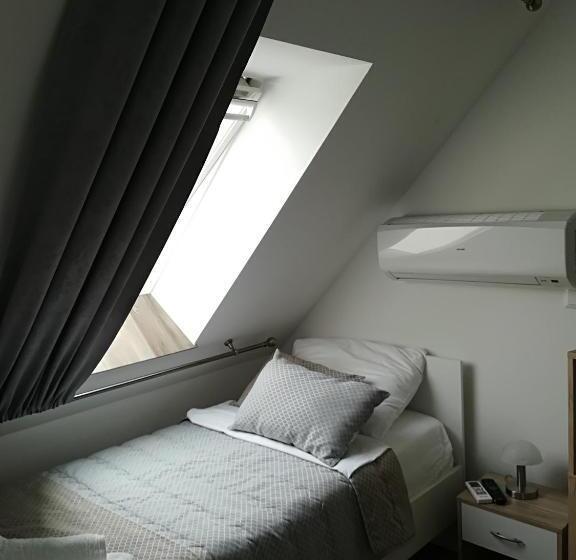 اتاق عادی, Vila Lemic Postojna