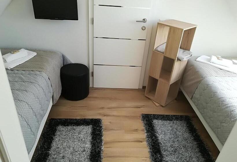 اتاق عادی, Vila Lemic Postojna