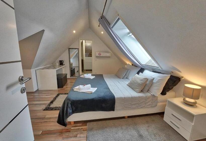 اتاق خانوادگی, Vila Lemic Postojna