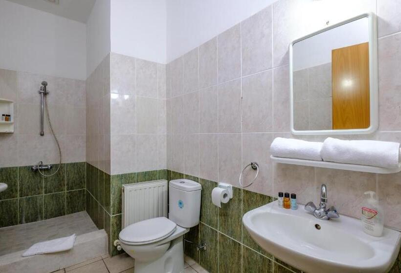 Апартаменты 1 Спальня, Platres Valley Houses