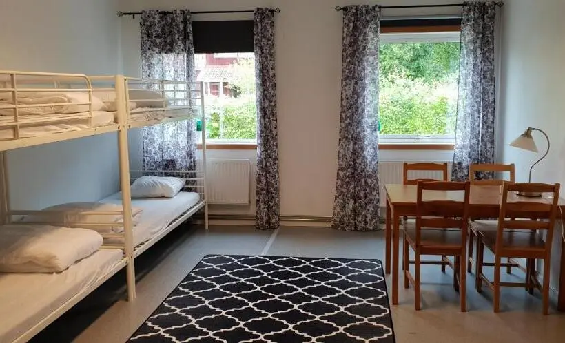 バスルーム共同エコノミー4人部屋, Torsby Vandrarhem