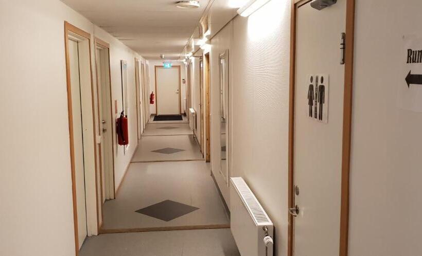 이코노미 쿼드러플룸(공용 화장실), Torsby Vandrarhem