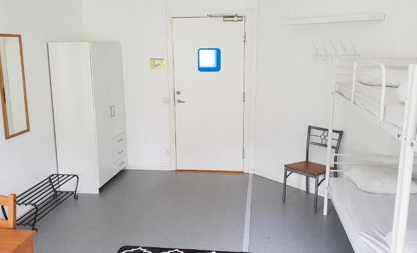 이코노미 쿼드러플룸(공용 화장실), Torsby Vandrarhem