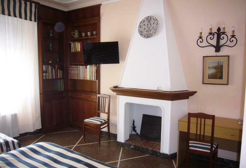 اتاق استاندارد چهار تخته, B&b Red Horse