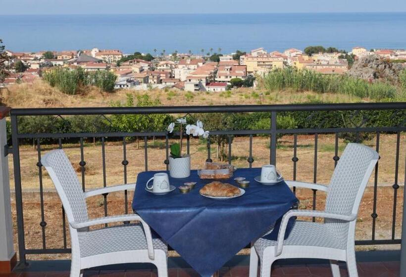 اتاق استاندارد با بالکن و چشمانداز دریا, B&b Torre Nave