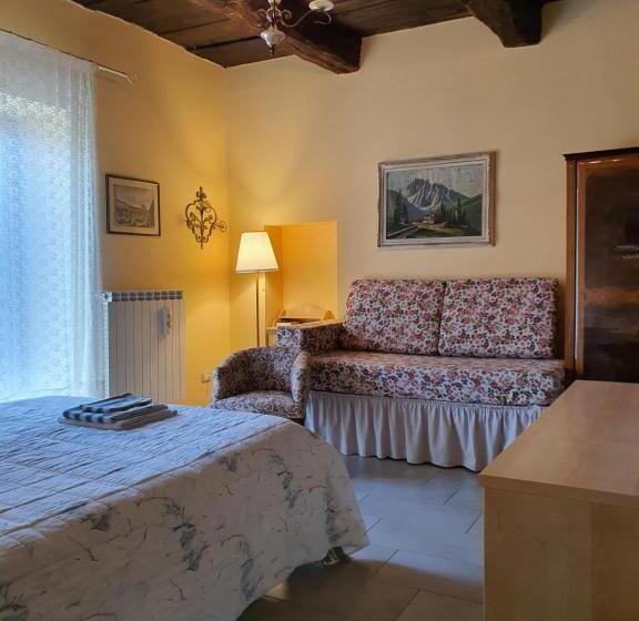 غرفة قياسية ثلاثية, Il Casolare Del Medio Olona