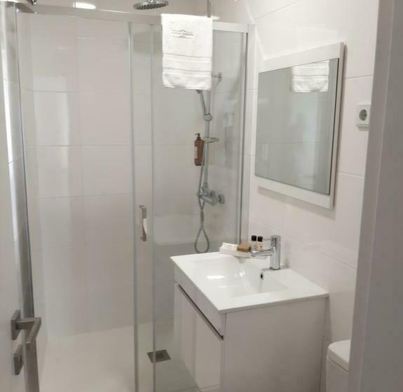 可看到停车场的标准间, Casa Da Travessa