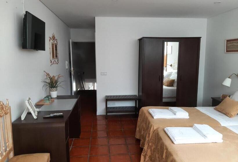 可看到停车场的标准间, Casa Da Travessa