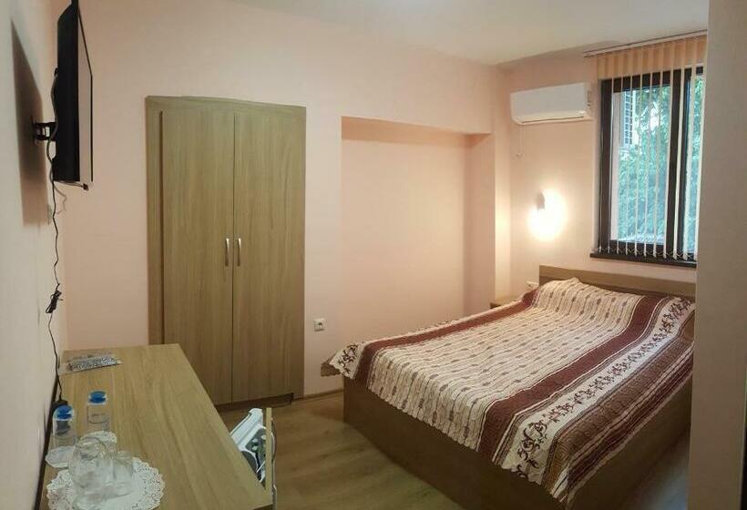 标准间, Chilingirovata Kashta