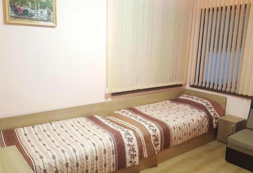 标准间, Chilingirovata Kashta