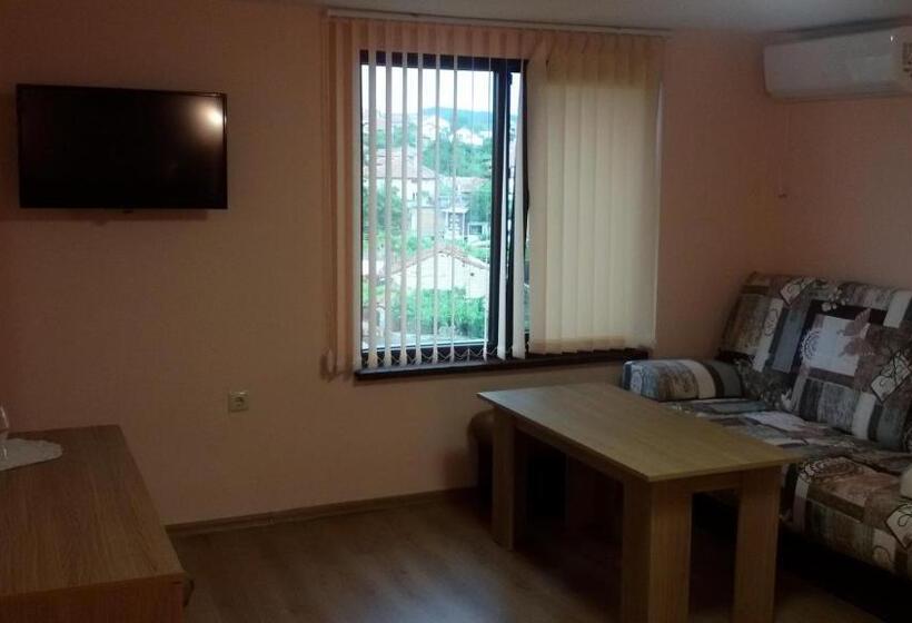 标准间, Chilingirovata Kashta