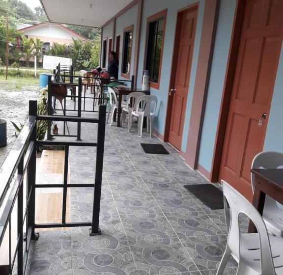 Quarto Economy, Cubby S Guesthouse