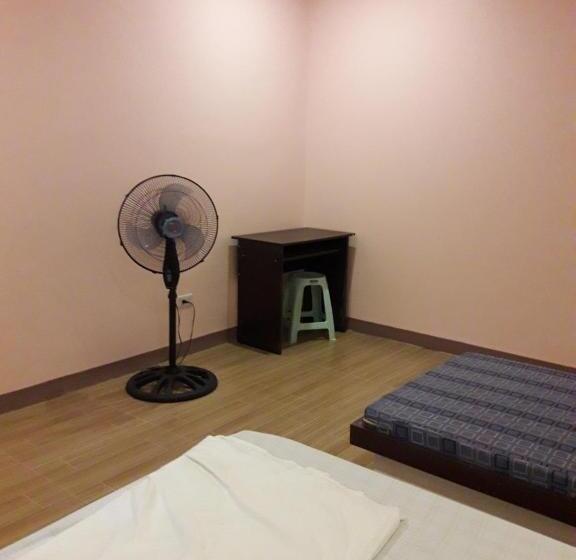 Четырехместный Номер Классик, Cubby S Guesthouse
