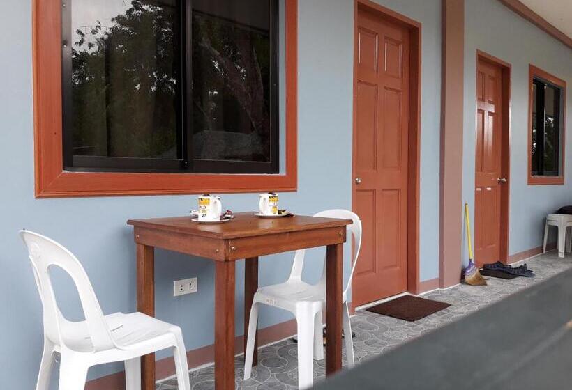 Quarto Triplo Basic, Cubby S Guesthouse