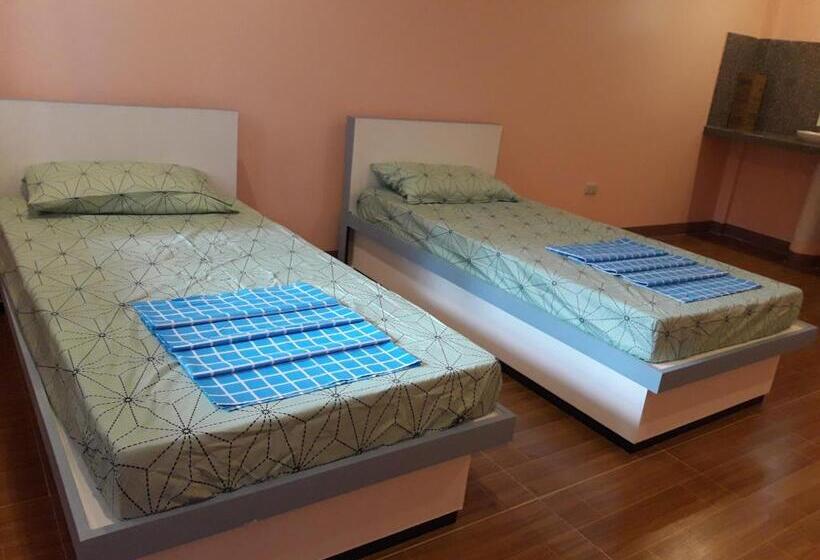 Quarto Triplo Basic, Cubby S Guesthouse