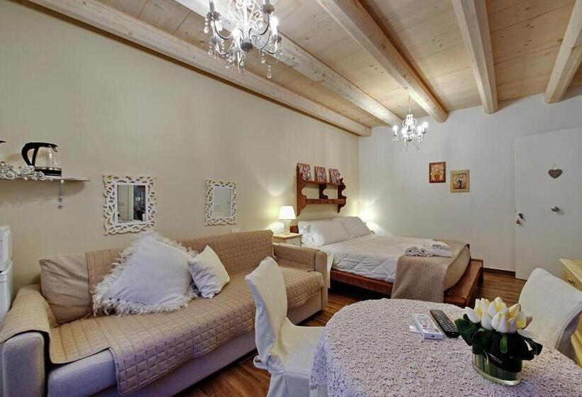 חדר סופריור לארבעה, Villa Rossella Rooms