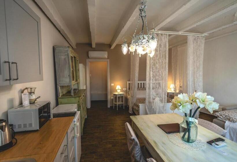 סטודיו משפחתי, Villa Rossella Rooms