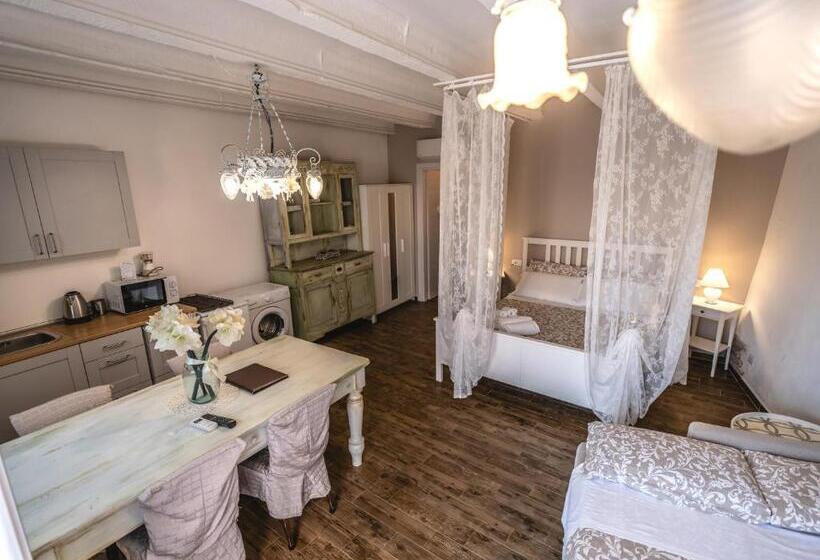 סטודיו משפחתי, Villa Rossella Rooms