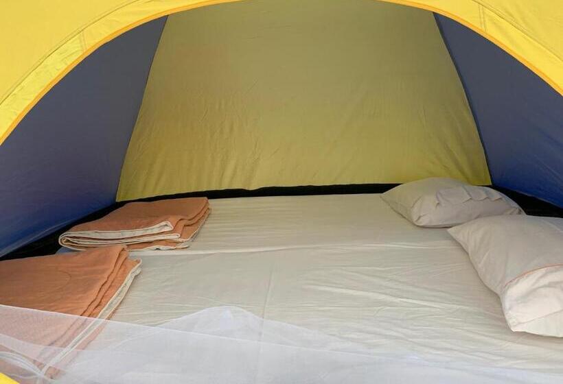 Standard Tent, Baan Maikhiangphu Wang Nam Khiao