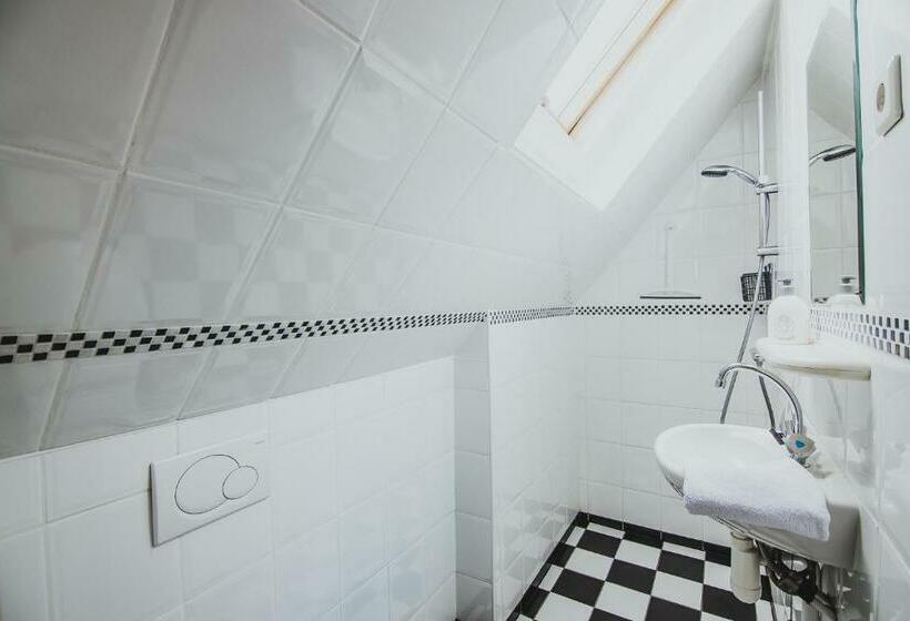 חדר סטנדרט עם מיטת קינג, B&b De Zandtaart