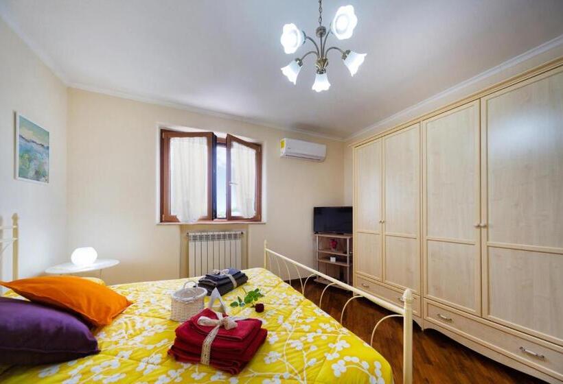 Апартаменты 1 Спальня, B&b Samilu