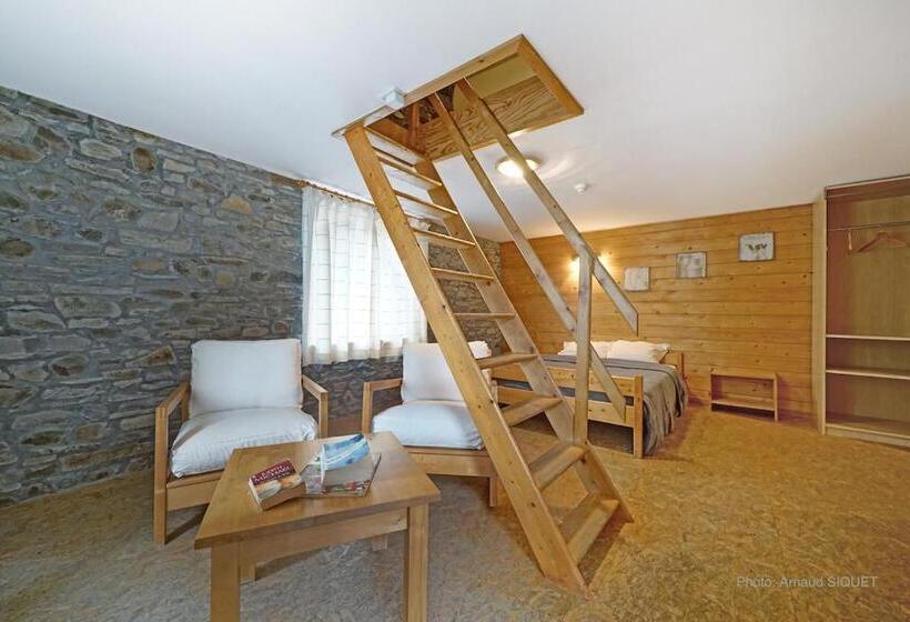 ファミリーステューディオ, Ferme St Martin