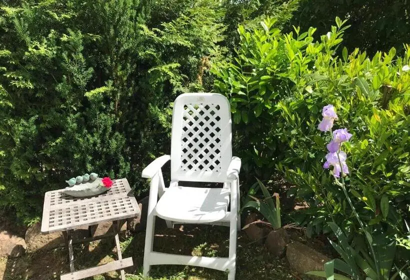 Huoneisto 1 Makuuhuone, Gästehaus Steinmann Großes Gästezimmer
