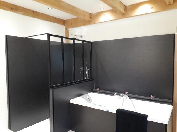 חדר דלוקס לשלושה, Mas Du Cresponnet