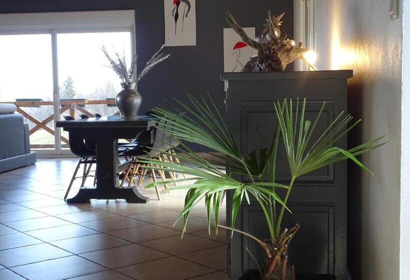 חדר בסיסי, Mas Du Cresponnet