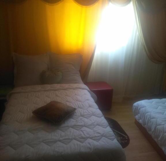 غرفة قياسية ثلاثية, Pensiune Perla Dunarii