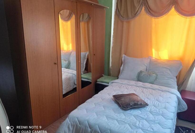 غرفة قياسية ثلاثية, Pensiune Perla Dunarii