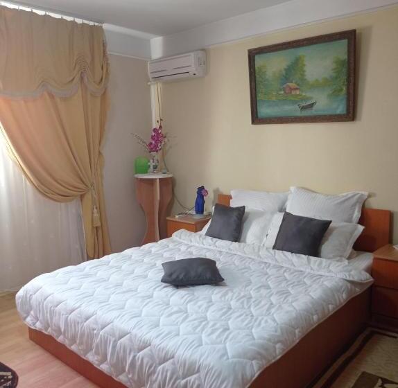 غرفة قياسية ثلاثية, Pensiune Perla Dunarii