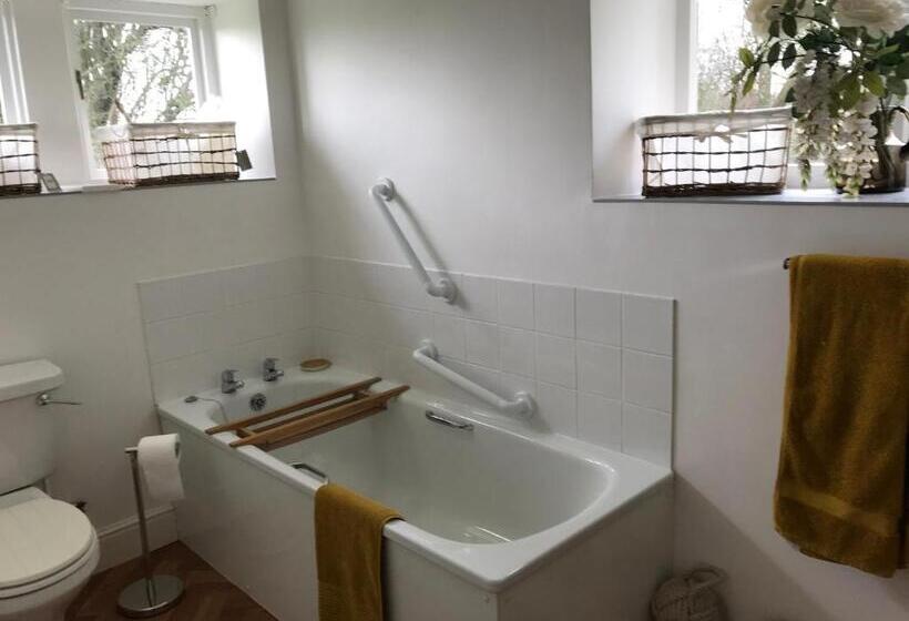 스탠다드 룸, Coombe Lodge Farm House