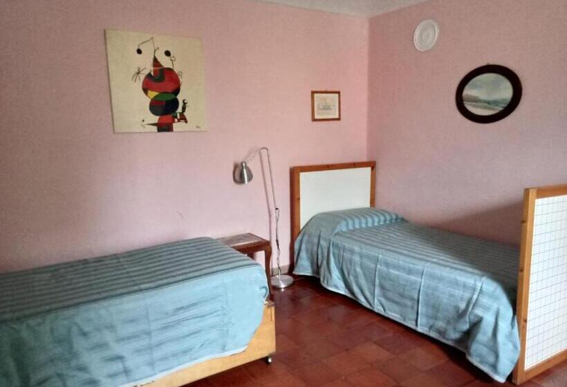 غرفة قياسية حمام مشترك, Il Giardino Dei Merli