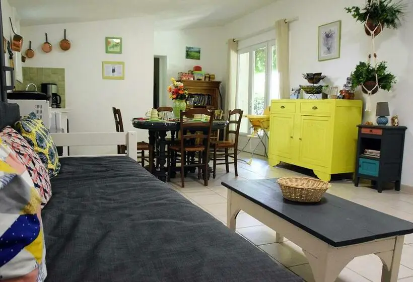 スイート（家族用）, La Maison Des Invites