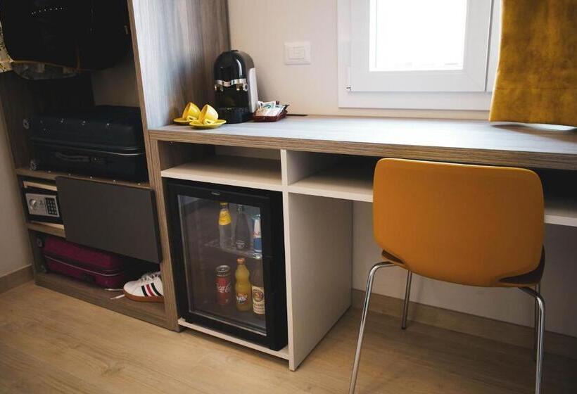 חדר דחוקס עם מיטת קינג, Yeasy Smart Rooms Cefalù