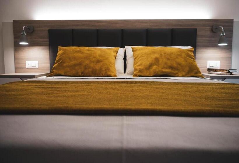 חדר דחוקס עם מיטת קינג, Yeasy Smart Rooms Cefalù