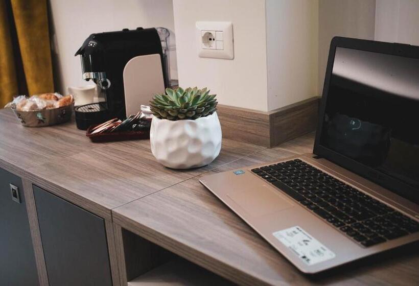 חדר סטנדרט עם מיטת קינג, Yeasy Smart Rooms Cefalù