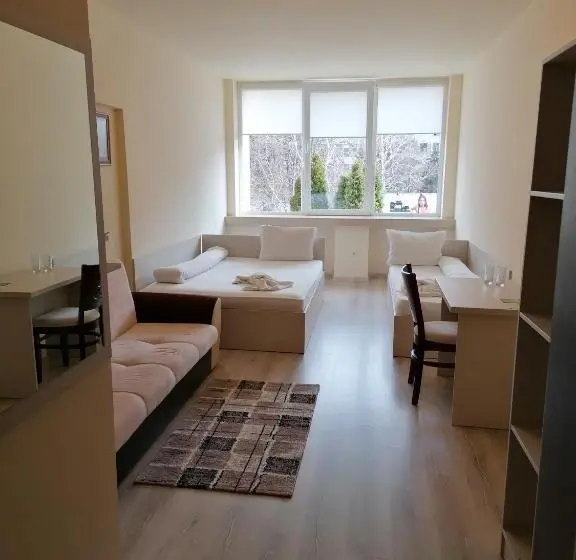 Quarto deluxe, Lago Peshtera