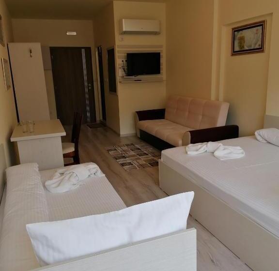 סטודיו משפחתי, Lago Peshtera