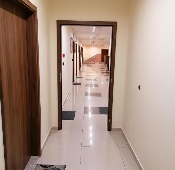 סוויטת סופריור, Lago Peshtera