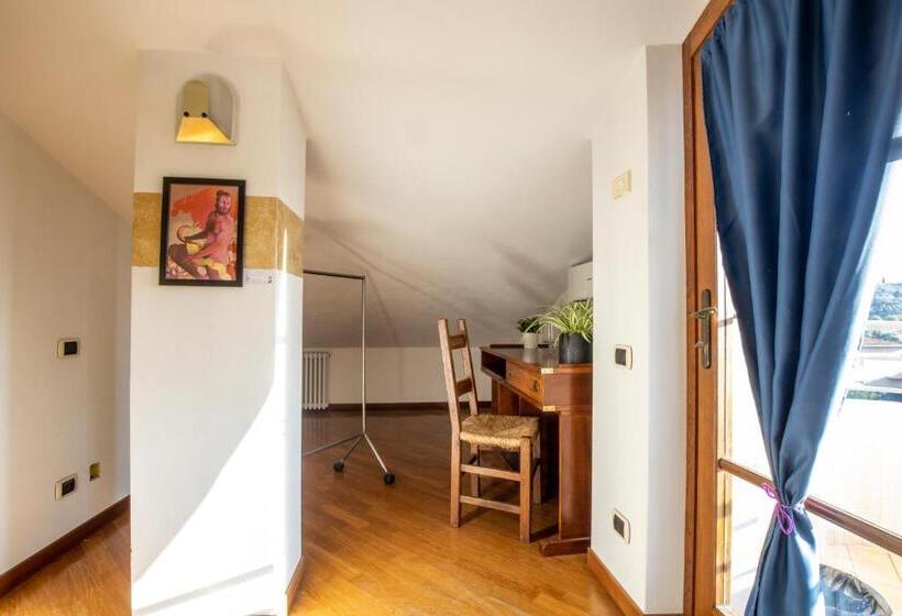 غرفة ديلوكس مزودة بشرفة, La Stagione Dell Arte B&b